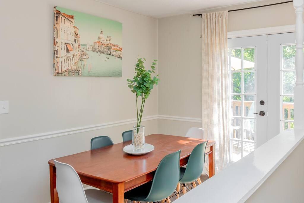 Dual-Family Retreat Sunlit Haven Villa Калъмбъс Екстериор снимка