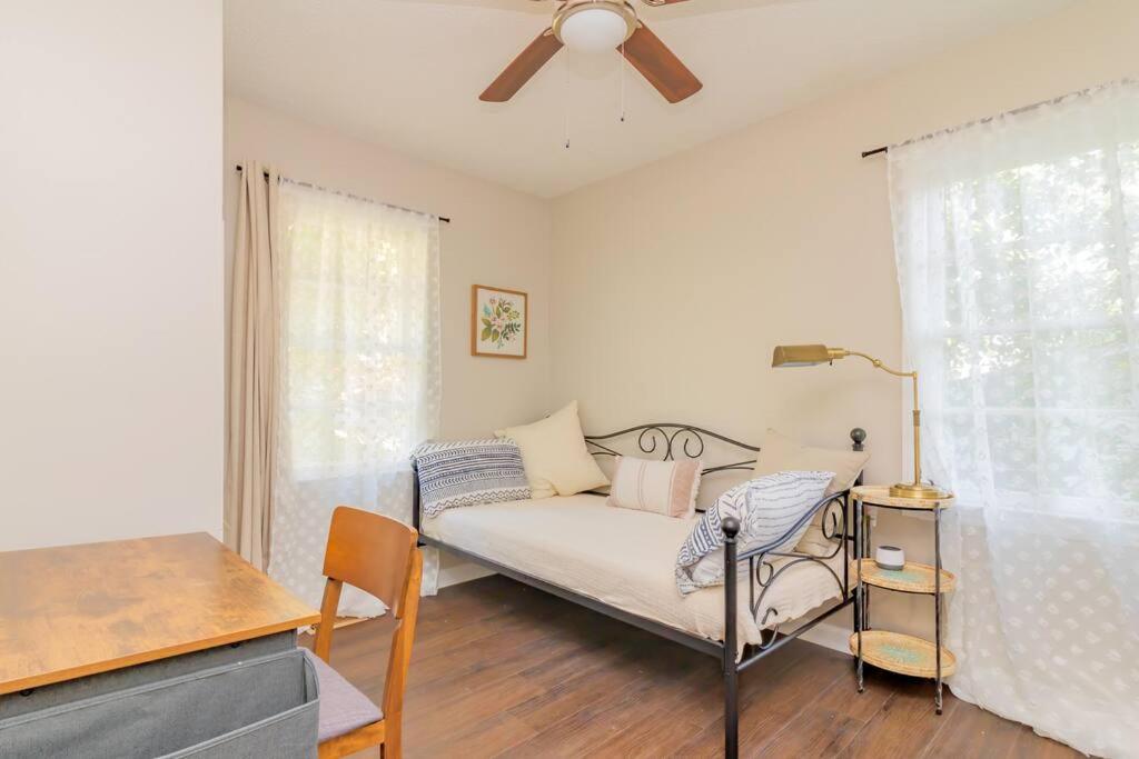 Dual-Family Retreat Sunlit Haven Villa Калъмбъс Екстериор снимка