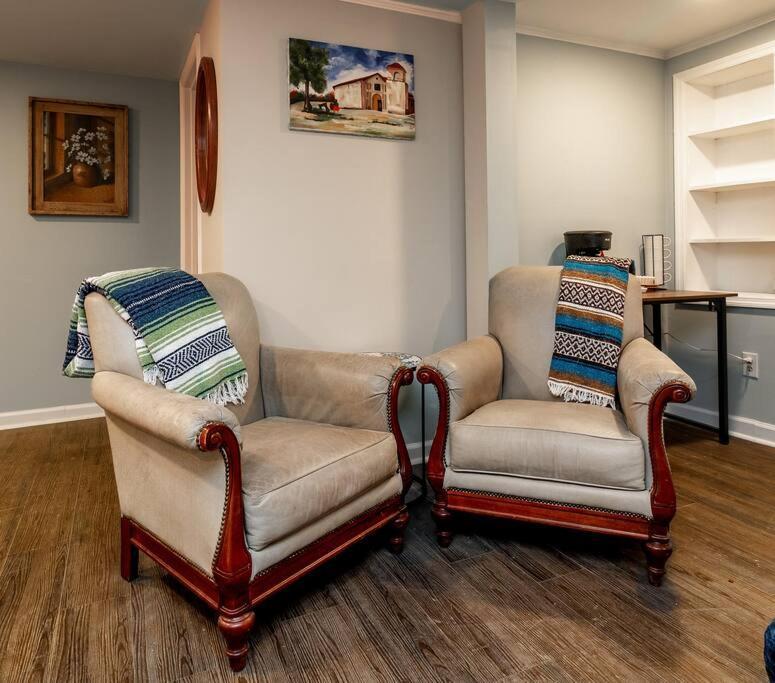Dual-Family Retreat Sunlit Haven Villa Калъмбъс Екстериор снимка